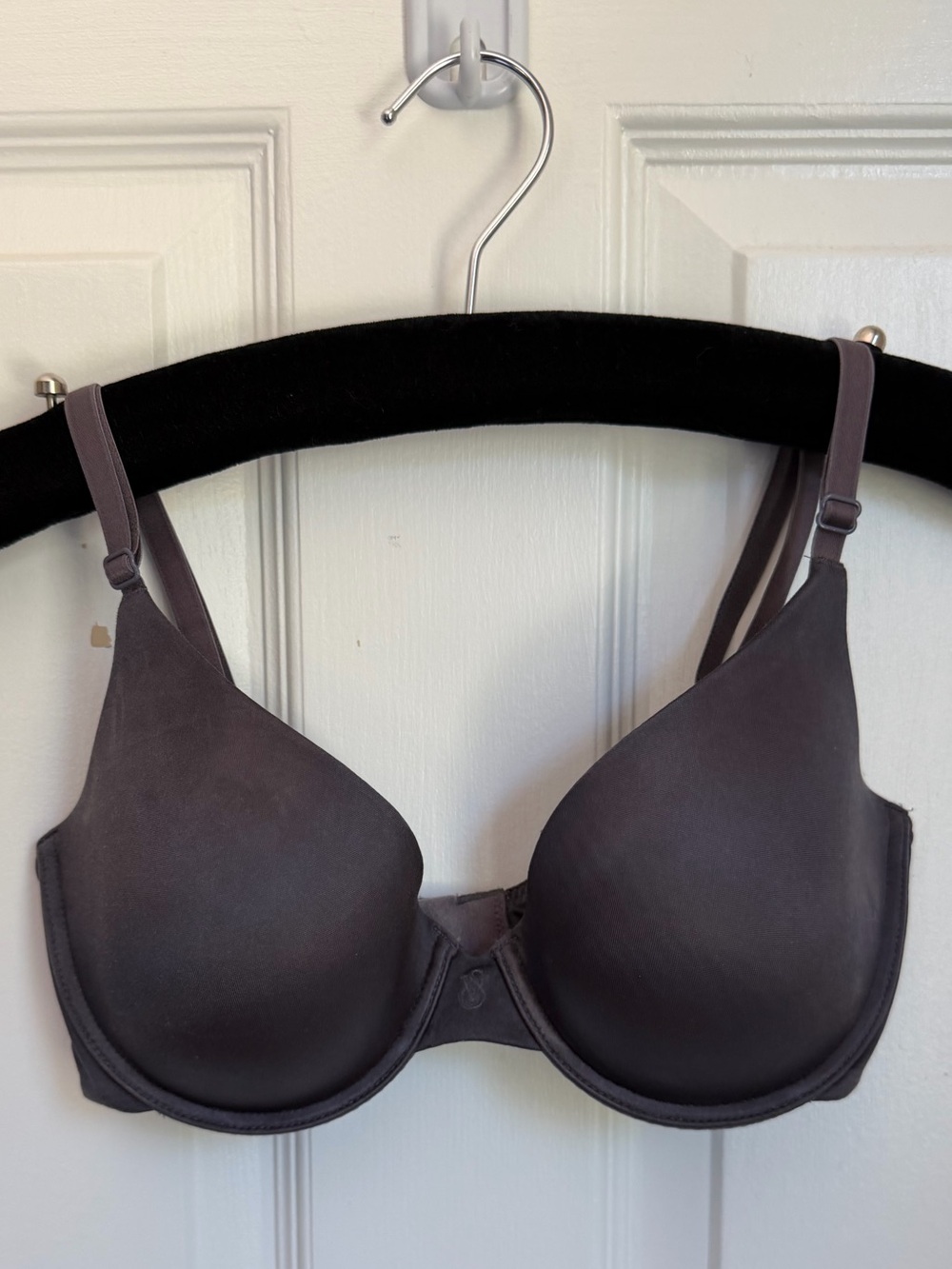 Victoria's Secret Smooth 32D Uplift Semi Demi Bra in Shiny Charcoal